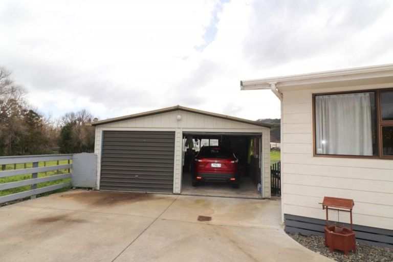 Photo of property in 18 Station Road, Puriri, Thames, 3578