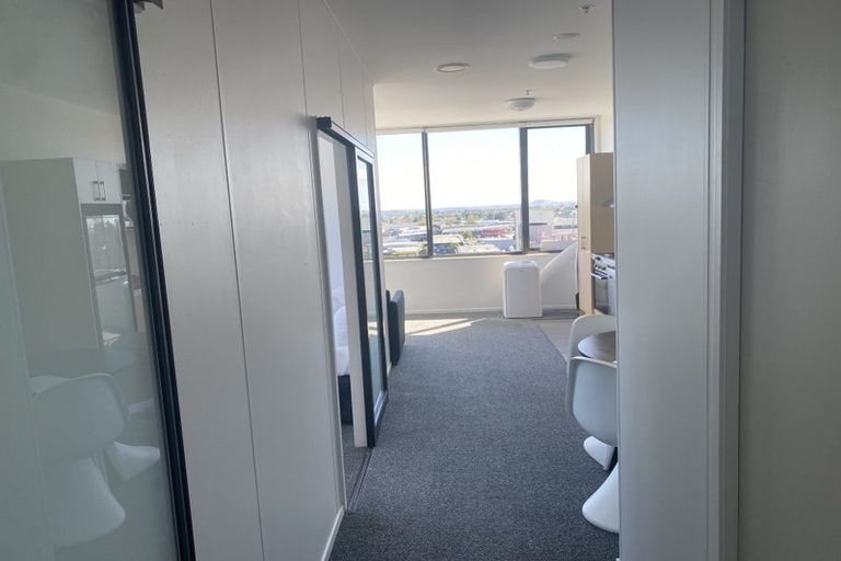 Photo of property in Twin Towers, 706/17 Putney Way, Manukau, Auckland, 2104