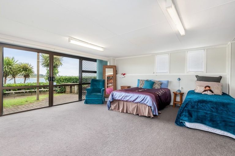 Photo of property in 23 Cumbrian Place, Conifer Grove, Takanini, 2112