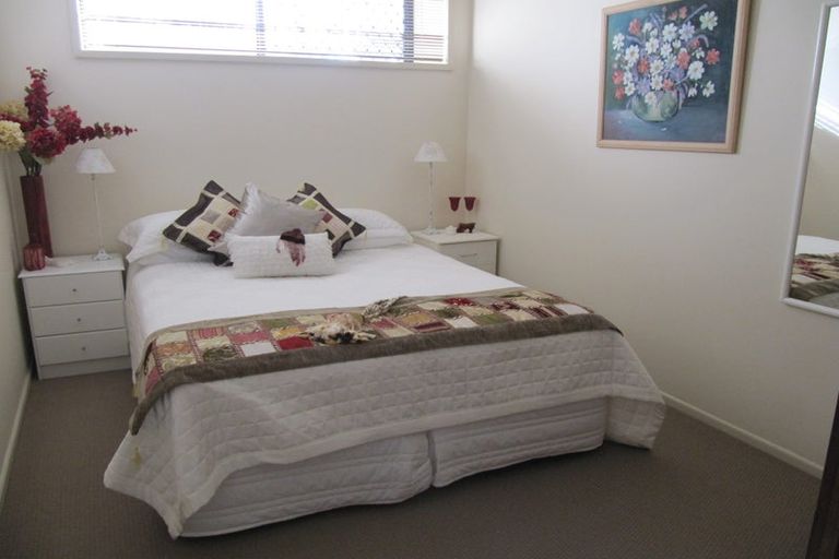 Photo of property in 76 Churchill Road, Cockle Bay, Auckland, 2014