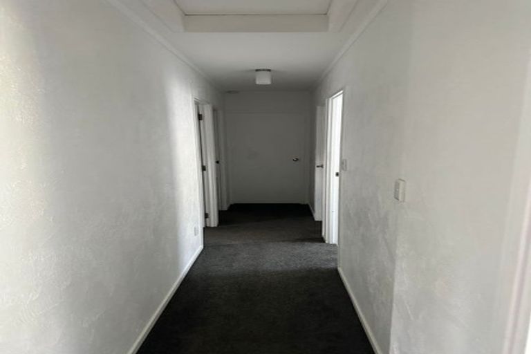 Photo of property in 24 Garton Drive, Massey, Auckland, 0614