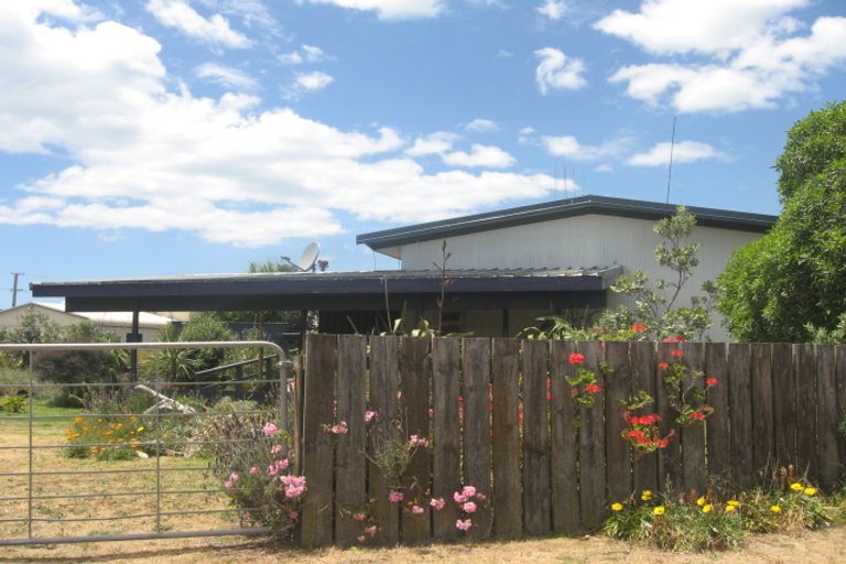 Photo of property in 3 Costello Crescent, Pukehina, Te Puke, 3189