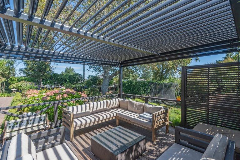 Photo of property in 40 Youngs Road, Papakura, 2110