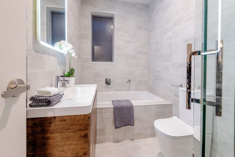 Photo of property in 152 Ninth View Avenue, Beachlands, Auckland, 2018