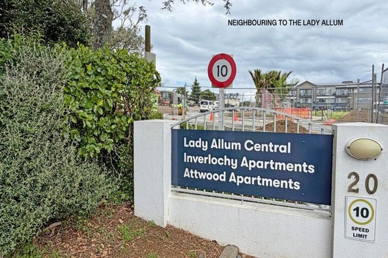 Photo of property in 5/13 Napoleon Avenue, Milford, Auckland, 0620