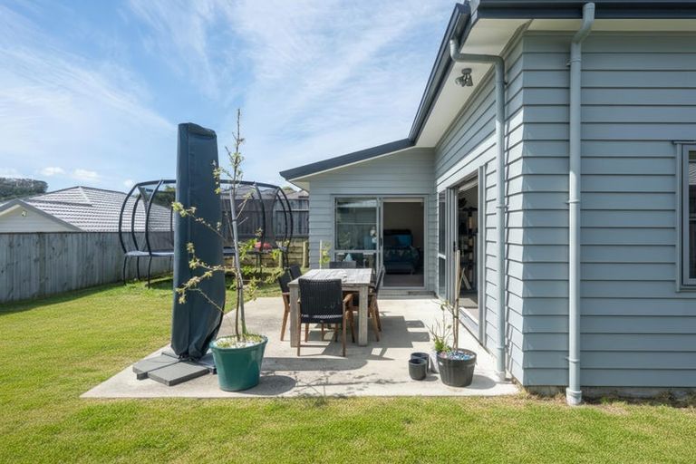 Photo of property in 14 Moonsail Drive, Whitby, Porirua, 5024