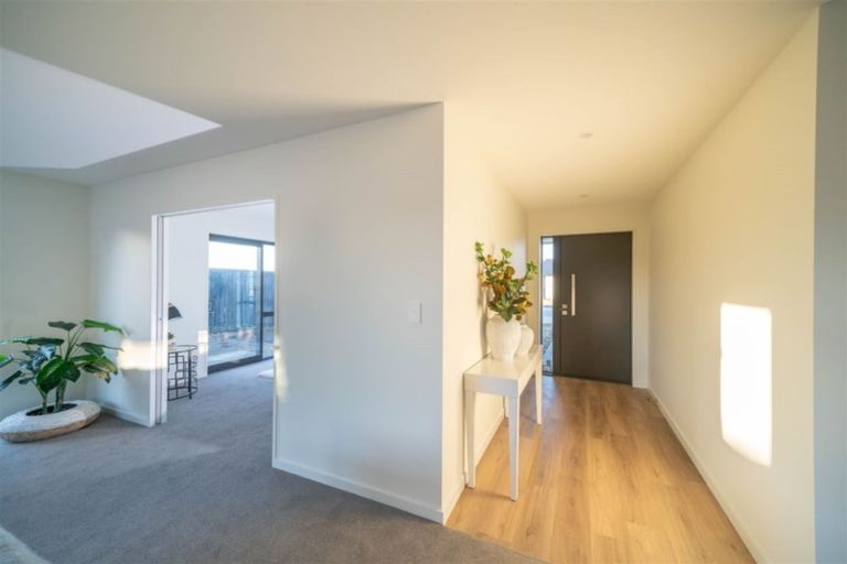 Photo of property in 84 Riverstone Drive, Riverstone Terraces, Upper Hutt, 5018