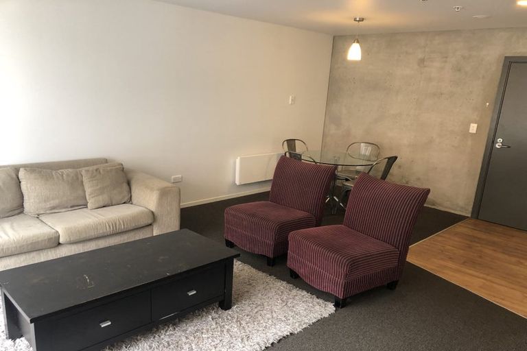 Photo of property in 4/2 Torrens Terrace, Mount Cook, Wellington, 6011