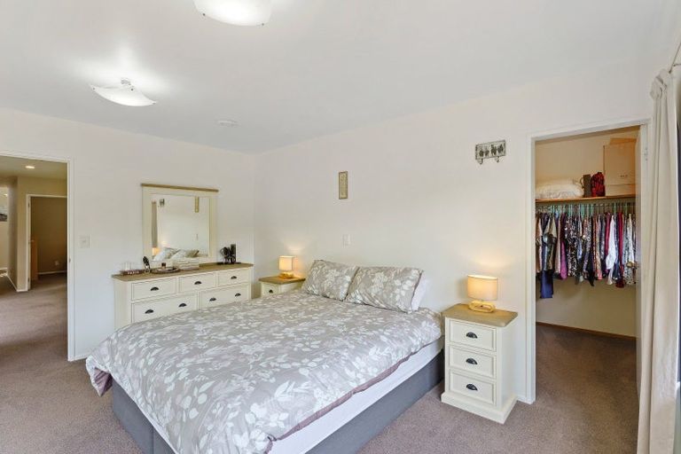 Photo of property in 40 Greenwood Boulevard, Otaki, 5512