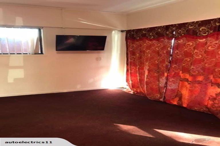 Photo of property in 1b Aspiring Avenue, Clover Park, Auckland, 2019