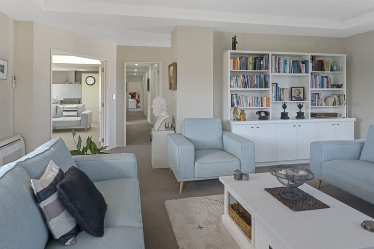 Photo of property in 18 Admiralty Place, Waikawa, Picton, 7220