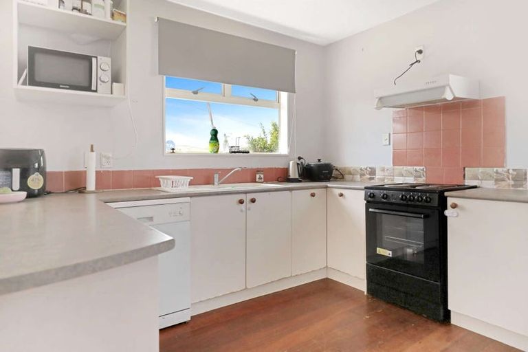 Photo of property in 87 Massey Street, Frankton, Hamilton, 3204