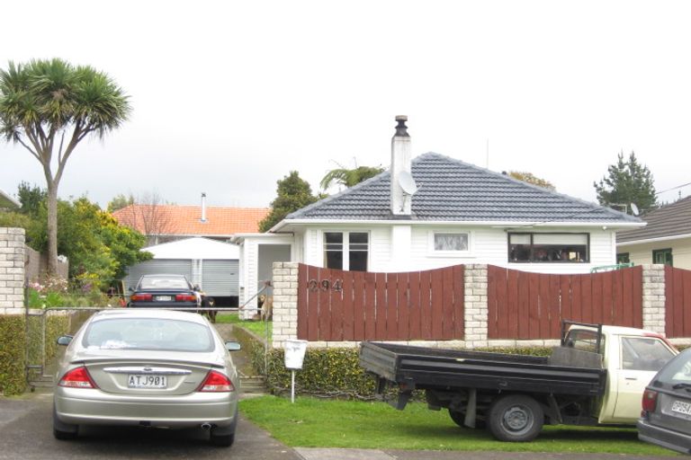 Photo of property in 294 Huatoki Street, Upper Vogeltown, New Plymouth, 4310