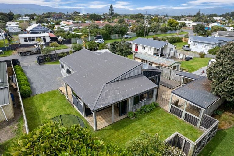 Photo of property in 81 Moana Street, Otaki Beach, Otaki, 5512