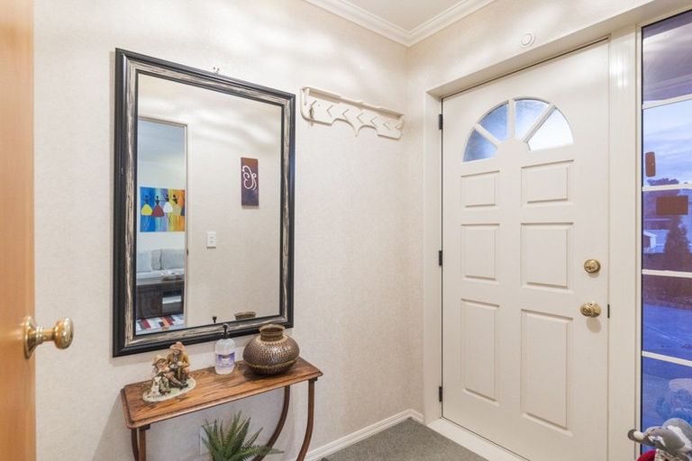 Photo of property in 25 Stewart Crescent, Hokowhitu, Palmerston North, 4410