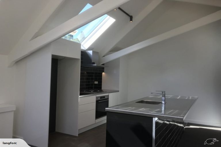 Photo of property in 225 Aro Street, Aro Valley, Wellington, 6021