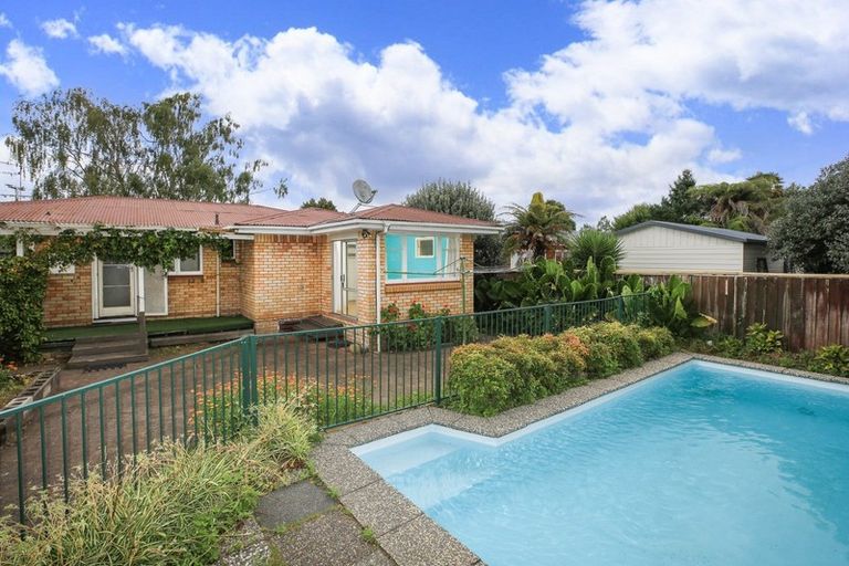 Photo of property in 42 Coleridge Drive, Enderley, Hamilton, 3214