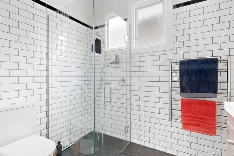 Photo of property in 230 Rintoul Street, Berhampore, Wellington, 6023