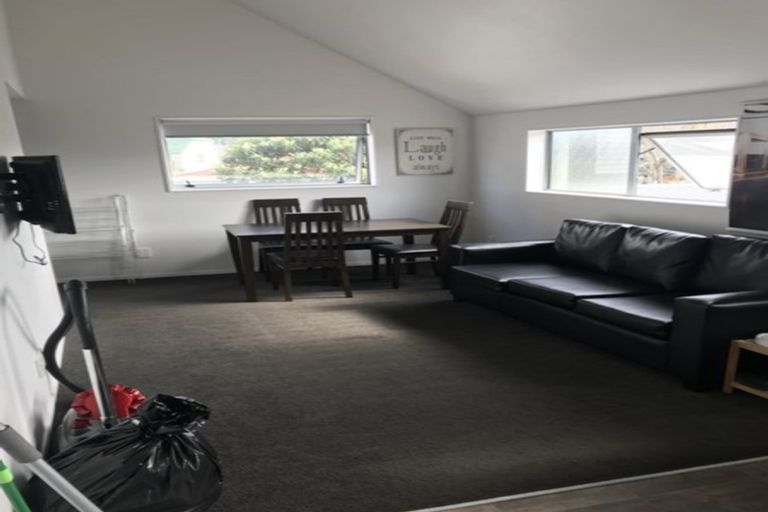 Photo of property in 2/7 Snead Place, Hamilton East, Hamilton, 3216