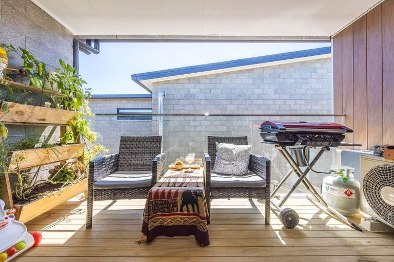 Photo of property in 206/40 East Street, Papakura, 2110