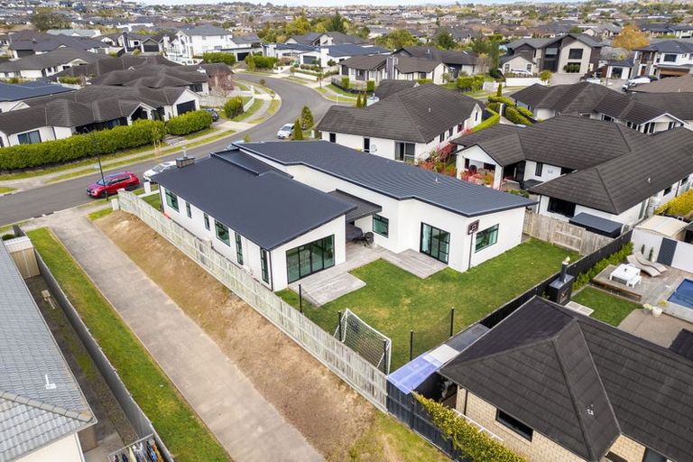 Photo of property in 27 Batten Drive, Flagstaff, Hamilton, 3210