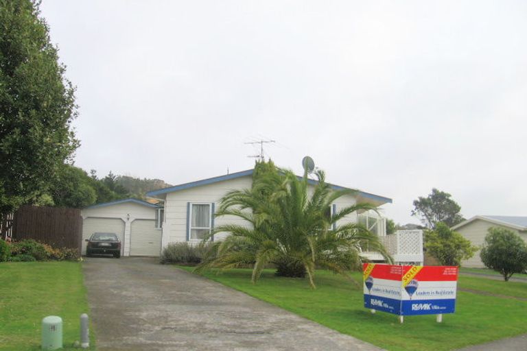 Photo of property in 11 Transom Close, Whitby, Porirua, 5024