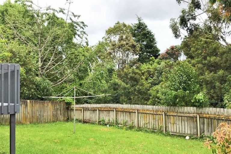 Photo of property in 26 Tudor Road, Henderson, Auckland, 0610