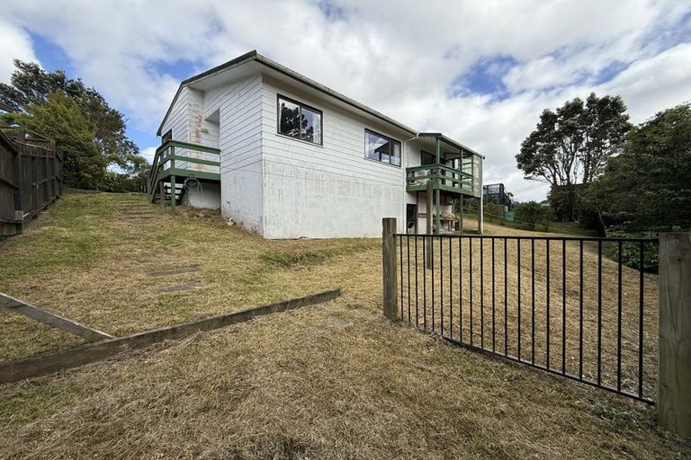 Photo of property in 54 Guadeloupe Crescent, Grenada Village, Wellington, 6037