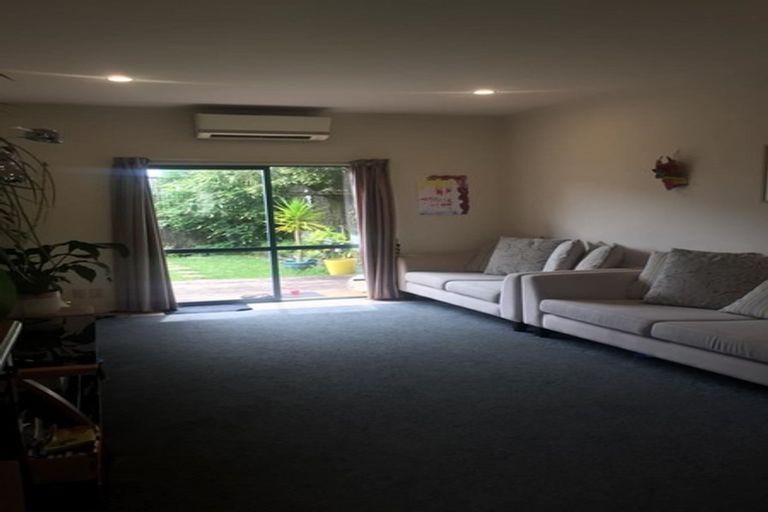 Photo of property in 5 Albizia Avenue, Henderson, Auckland, 0612