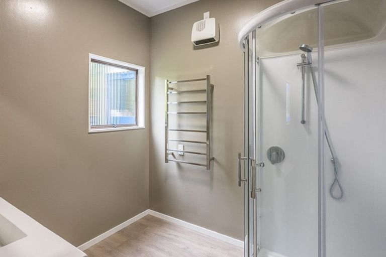 Photo of property in 74 Rimu Street, Waikanae, 5036