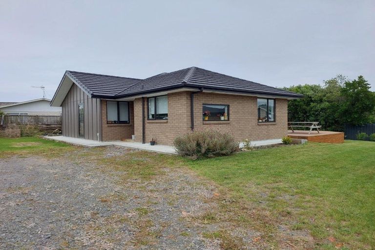 Photo of property in 12e Pukepapa Road, Marton, 4710