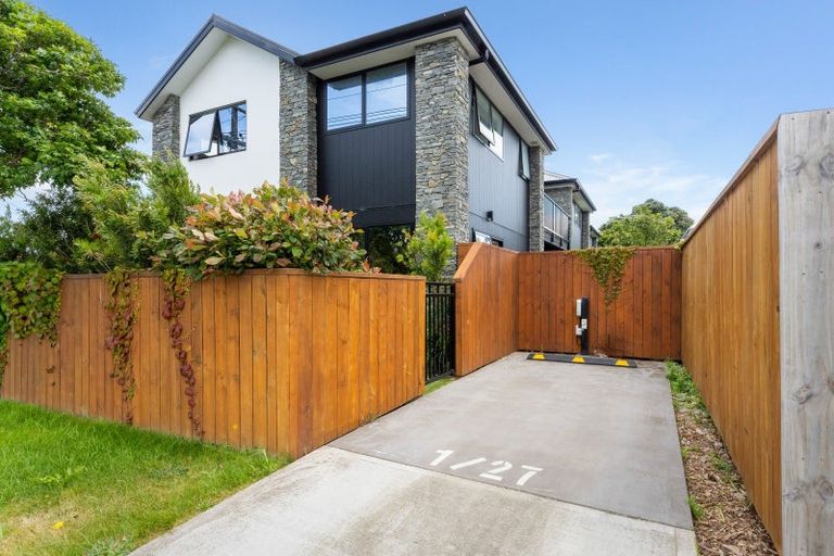 Photo of property in 1/27 Waiwhetu Road, Waiwhetu, Lower Hutt, 5010