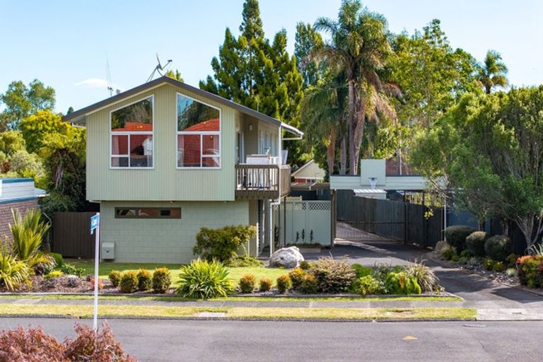 Photo of property in 17 Bernard Street, Chedworth, Hamilton, 3210