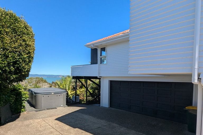 Photo of property in 18 Tizard Road, Birkenhead, Auckland, 0626