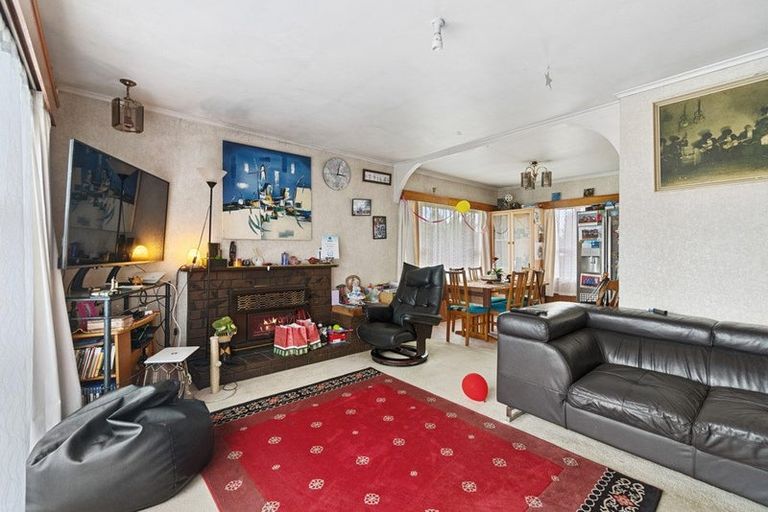 Photo of property in 64 Wedgwood Avenue, Mangere East, Auckland, 2024