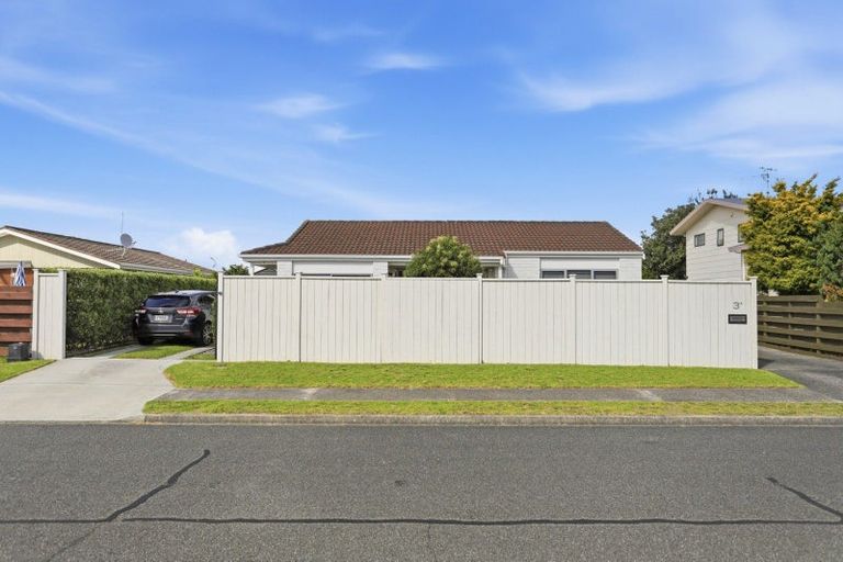 Photo of property in 3a Compton Place, Mount Maunganui, 3116