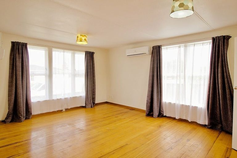 Photo of property in 57 Chingford Close, Mangere, Auckland, 2022