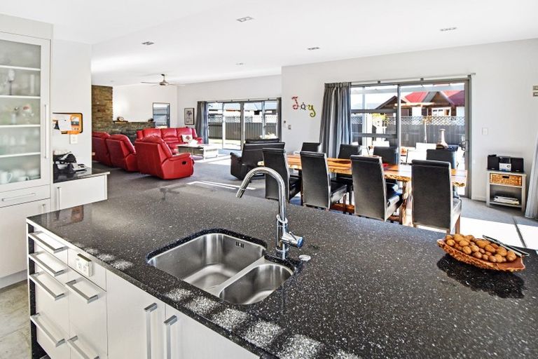 Photo of property in 12 Lakeland Avenue, Twizel, 7901