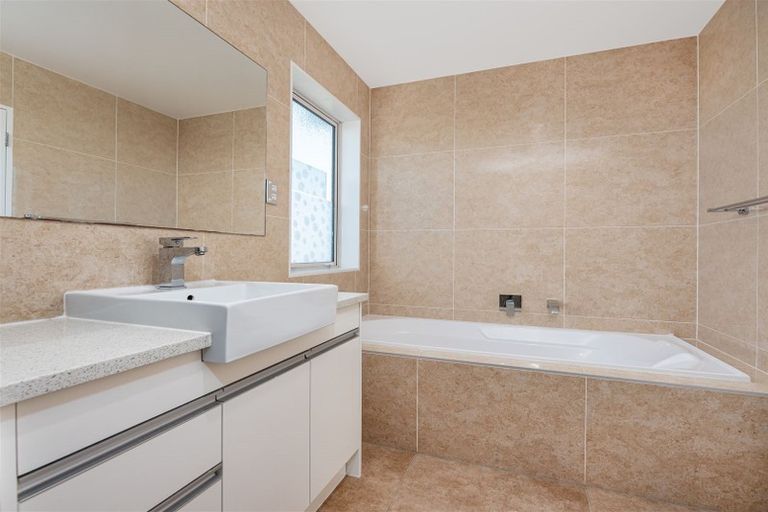 Photo of property in 47 Tiriwa Drive, Massey, Auckland, 0614