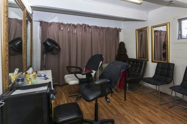 Photo of property in 75 Mandeville Street, Riccarton, Christchurch, 8011