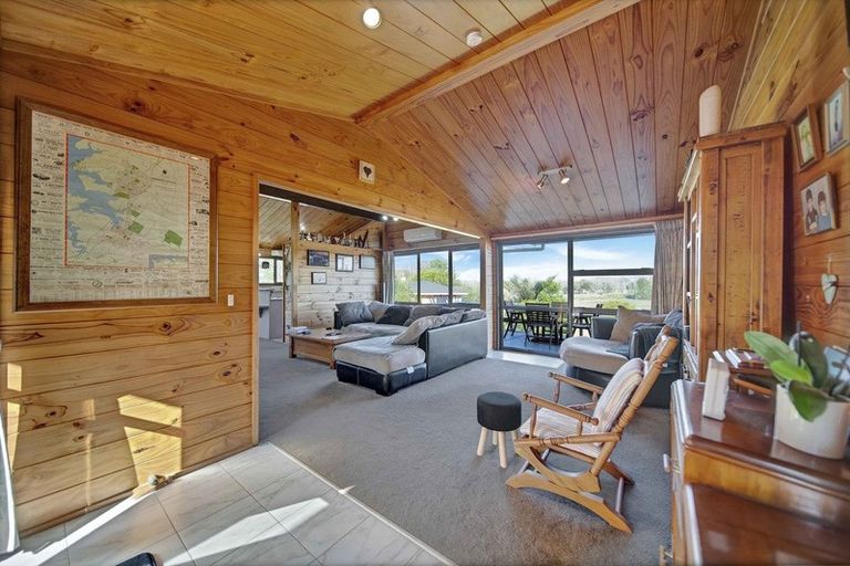 Photo of property in 12 Snowden Place, Opaheke, Papakura, 2113