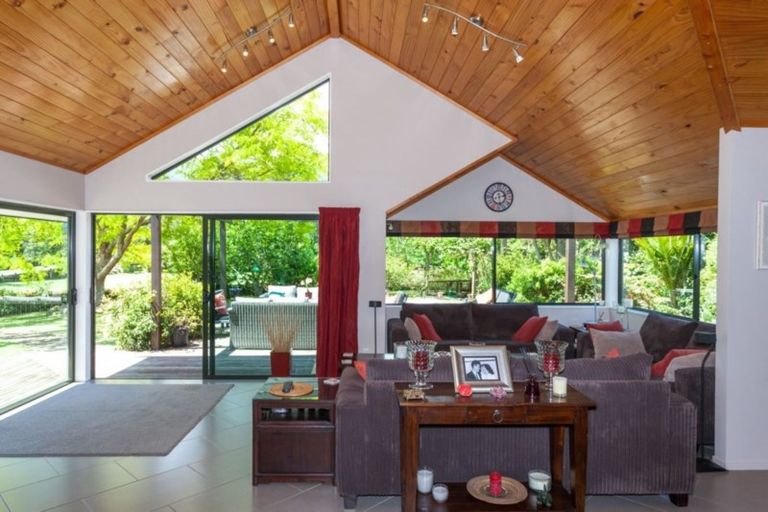 Photo of property in 2083 Rings Road, Coromandel, 3506