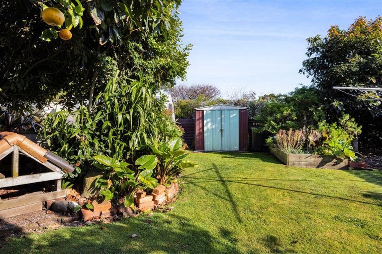 Photo of property in 13 Disraeli Street, Hawera, 4610