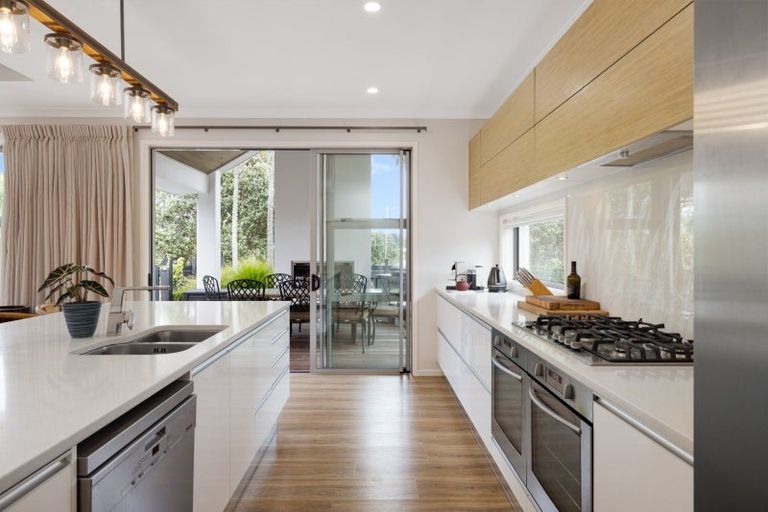 Photo of property in 6 Rexford Heights, Pyes Pa, Tauranga, 3112