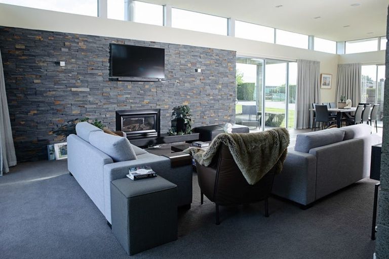 Photo of property in 141 Awamoa Road, Holmes Hill, Oamaru, 9401