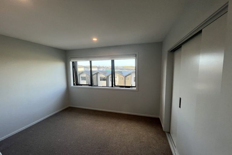 Photo of property in 12b Tikati Rise, Long Bay, Auckland, 0630