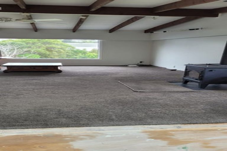 Photo of property in 14 Cherry Blossom Grove, Maungaraki, Lower Hutt, 5010