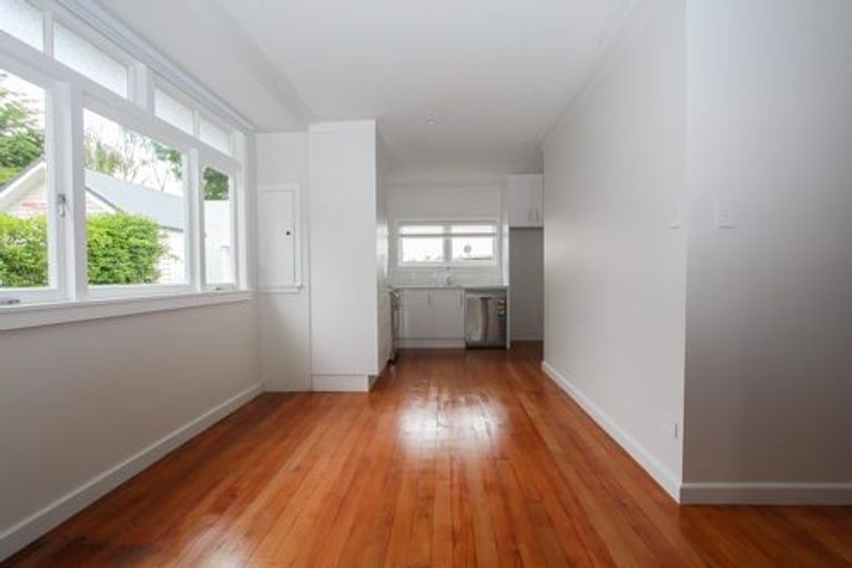 Photo of property in 11 Wilson Street, Hamilton East, Hamilton, 3216