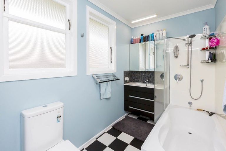 Photo of property in 28d Blenheim Street, Upper Hutt Central, Upper Hutt, 5018