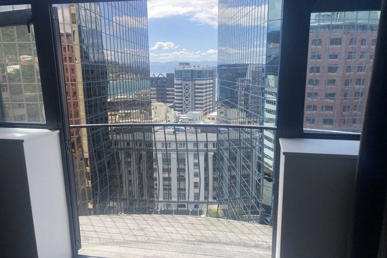 Photo of property in Terrace Garden Apartments, 9e/120 The Terrace, Wellington Central, Wellington, 6011